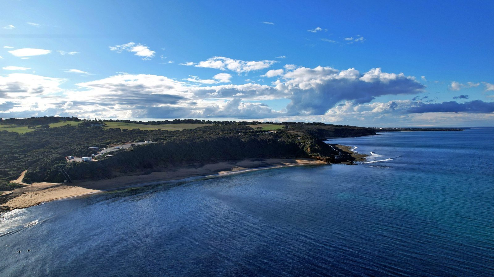 Storm clouds approaching Bells Beach at Winki Pop